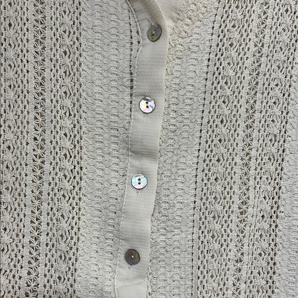 Kaktus Cream Crochet Button-Down Top - Picture 10 of 12